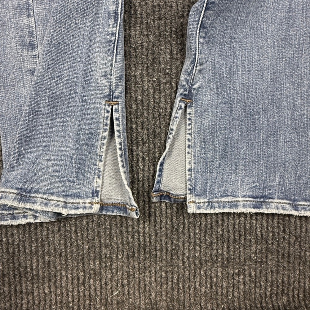 Express Skyscraper Mid Rise Ultra Hyper Stretch Flare Jeans Light Wash Size M/8 - Picture 4 of 16